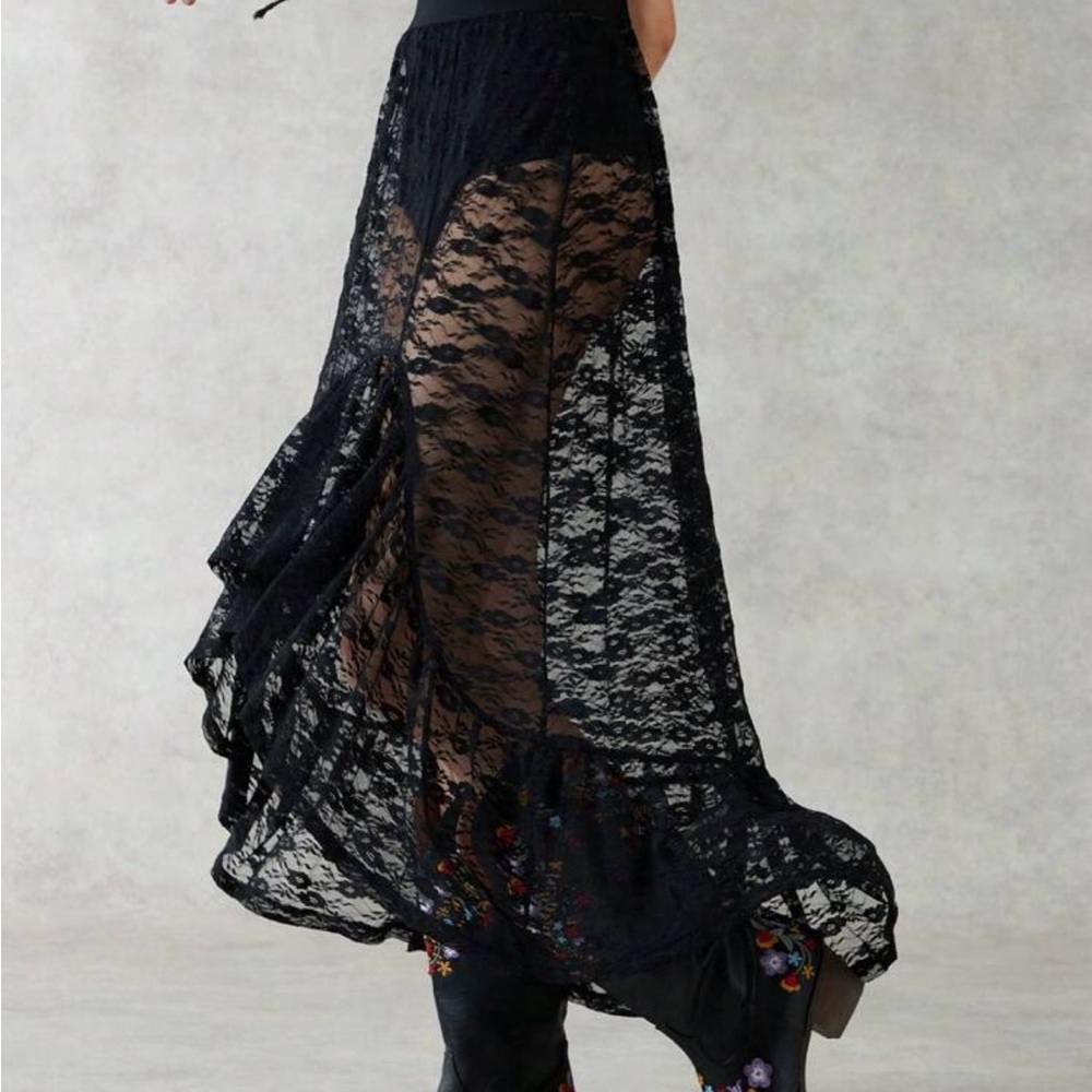 Asymmetrical Lace Skirt